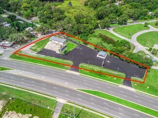 Fruitland Park, FL Specialty - 301 Beam St