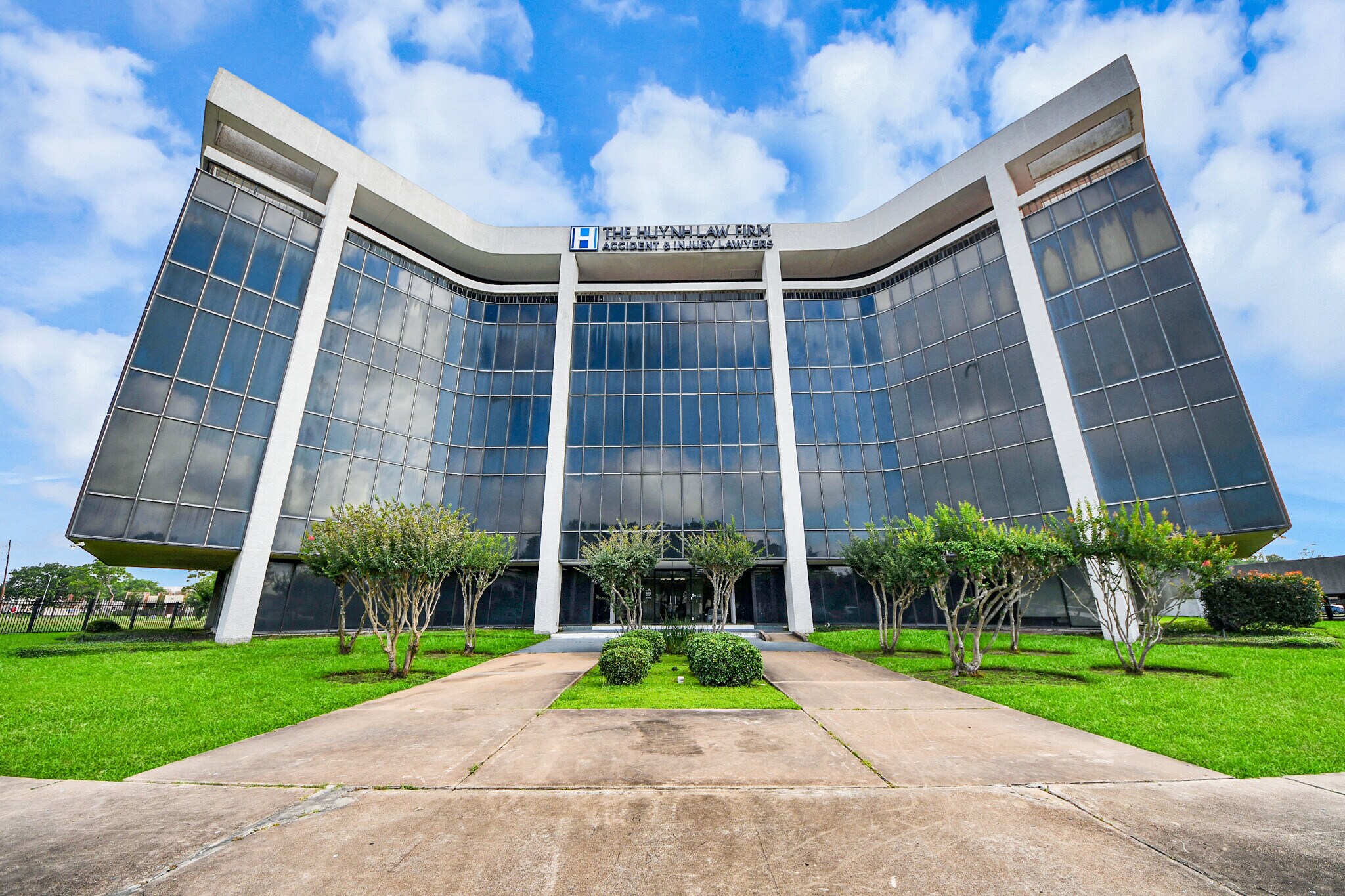 6100 Corporate Dr, Houston, TX for Sale
