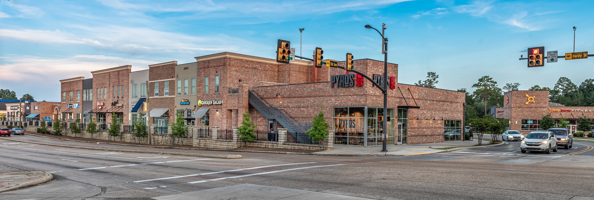 3002 Hardy St, Hattiesburg, MS for Rent