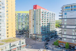 Calgary, AB Retail - 10 Brentwood Cmn NW