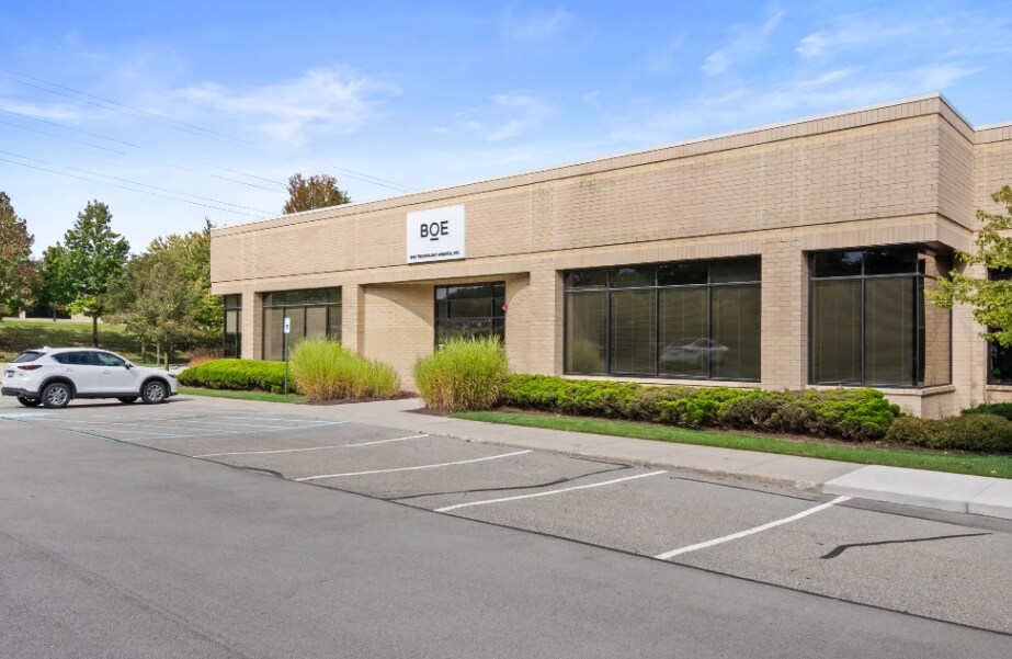 39625 Lewis Dr, Novi, MI for Rent