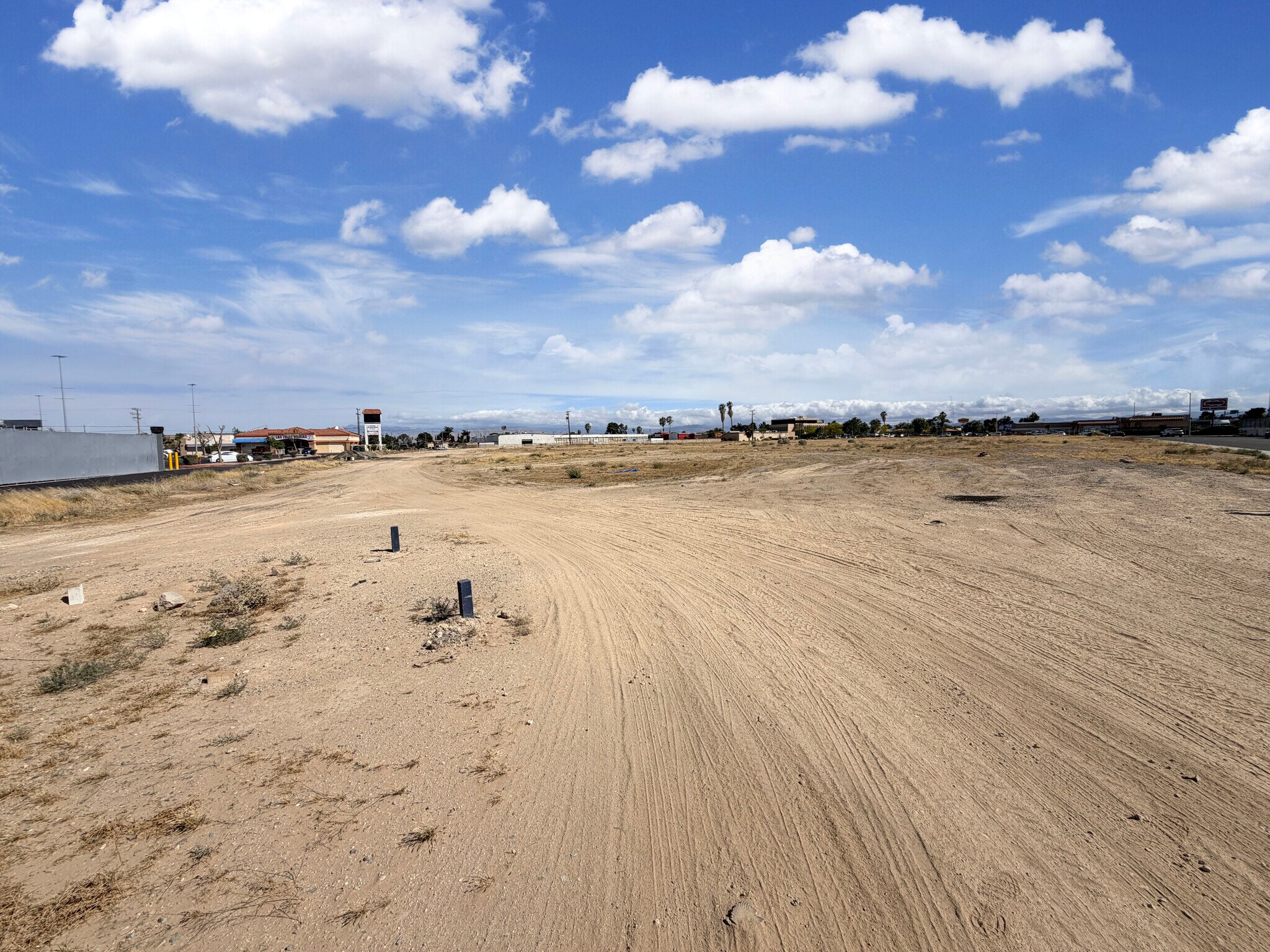 14317 Valley Center Dr, Victorville, CA for Sale