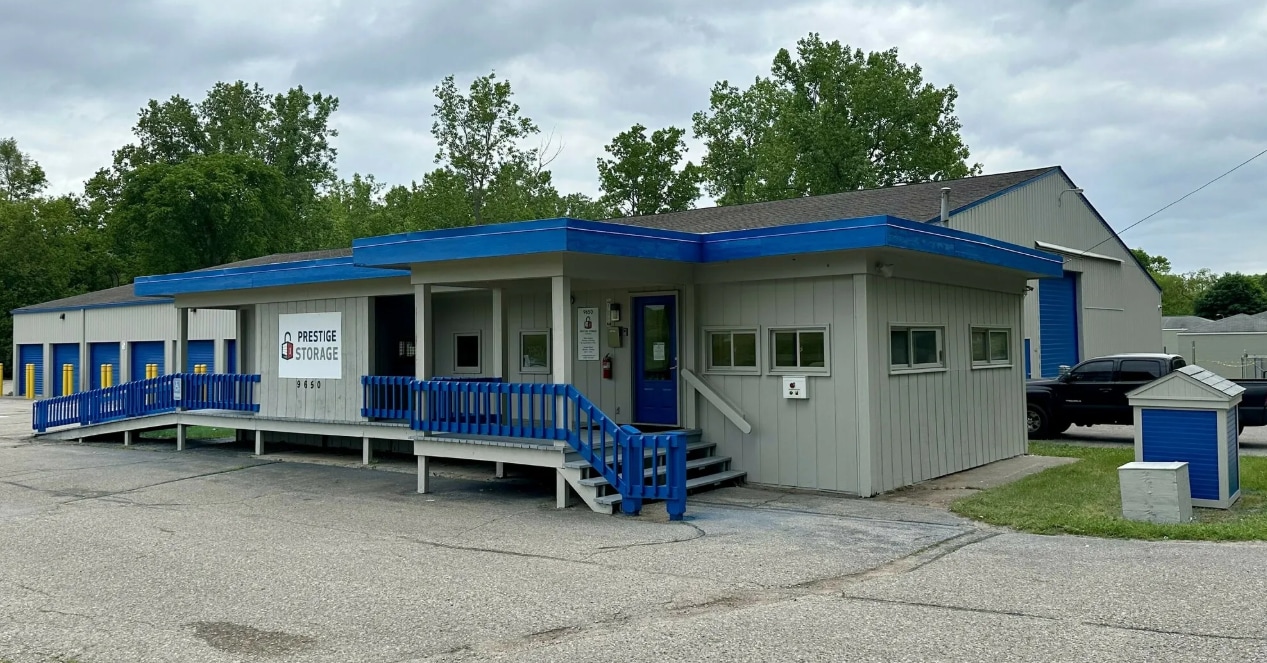 9650 Dixie Hwy, Clarkston, MI for Rent