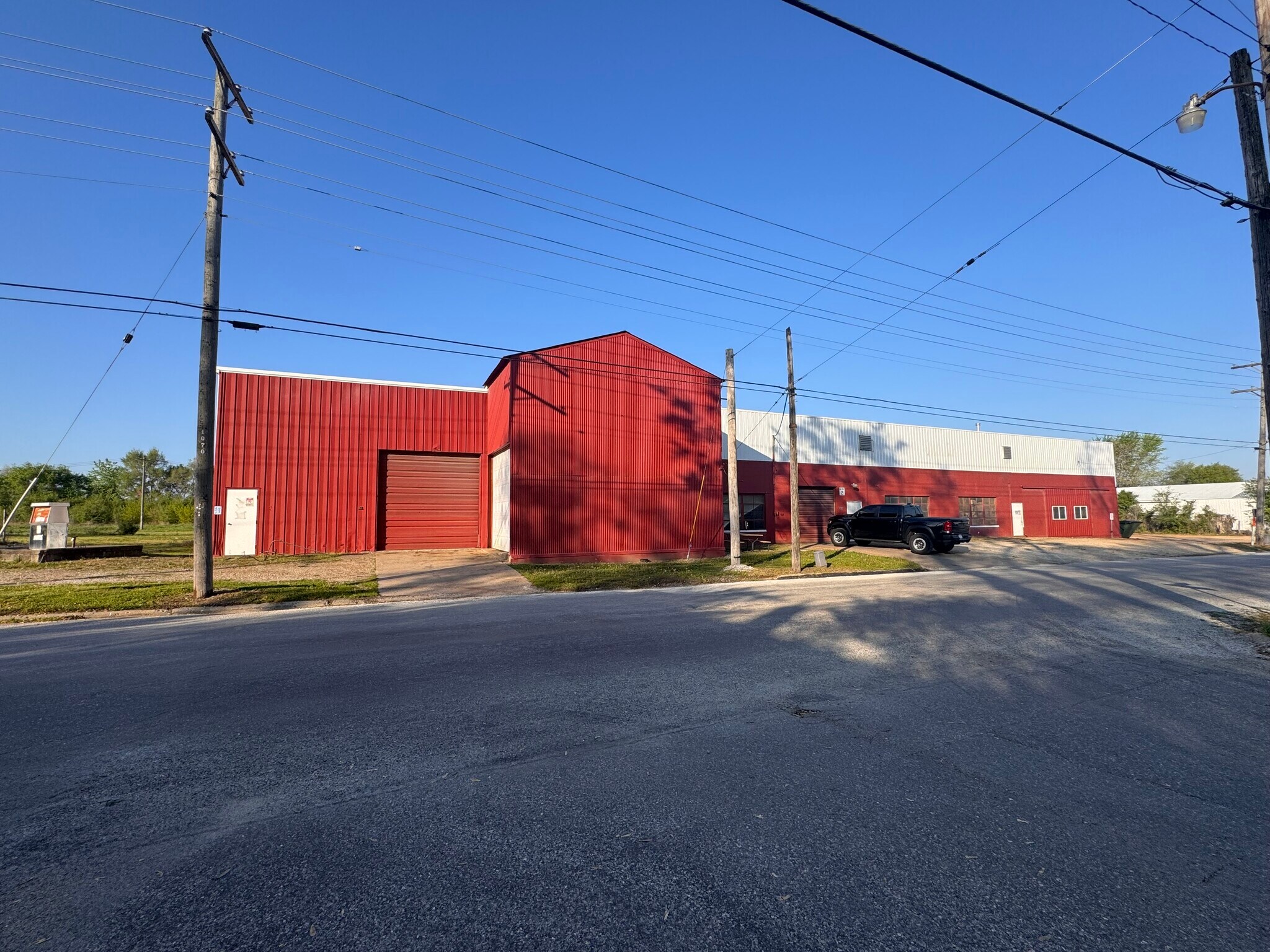 400 Davis Street, Bushnell, IL for Sale