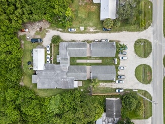 Fort Pierce, FL Apartments - 1215 Hartman Rd