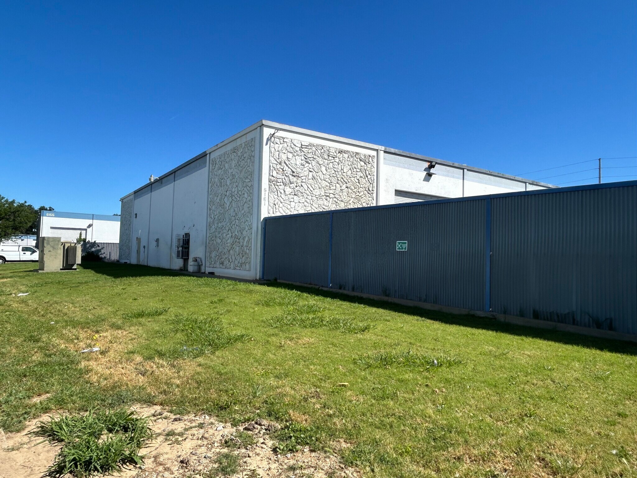 6201 27th St, Sacramento, CA for Rent