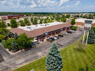 Appleton, WI Storefront Retail/Office - 2400 S Kensington Dr