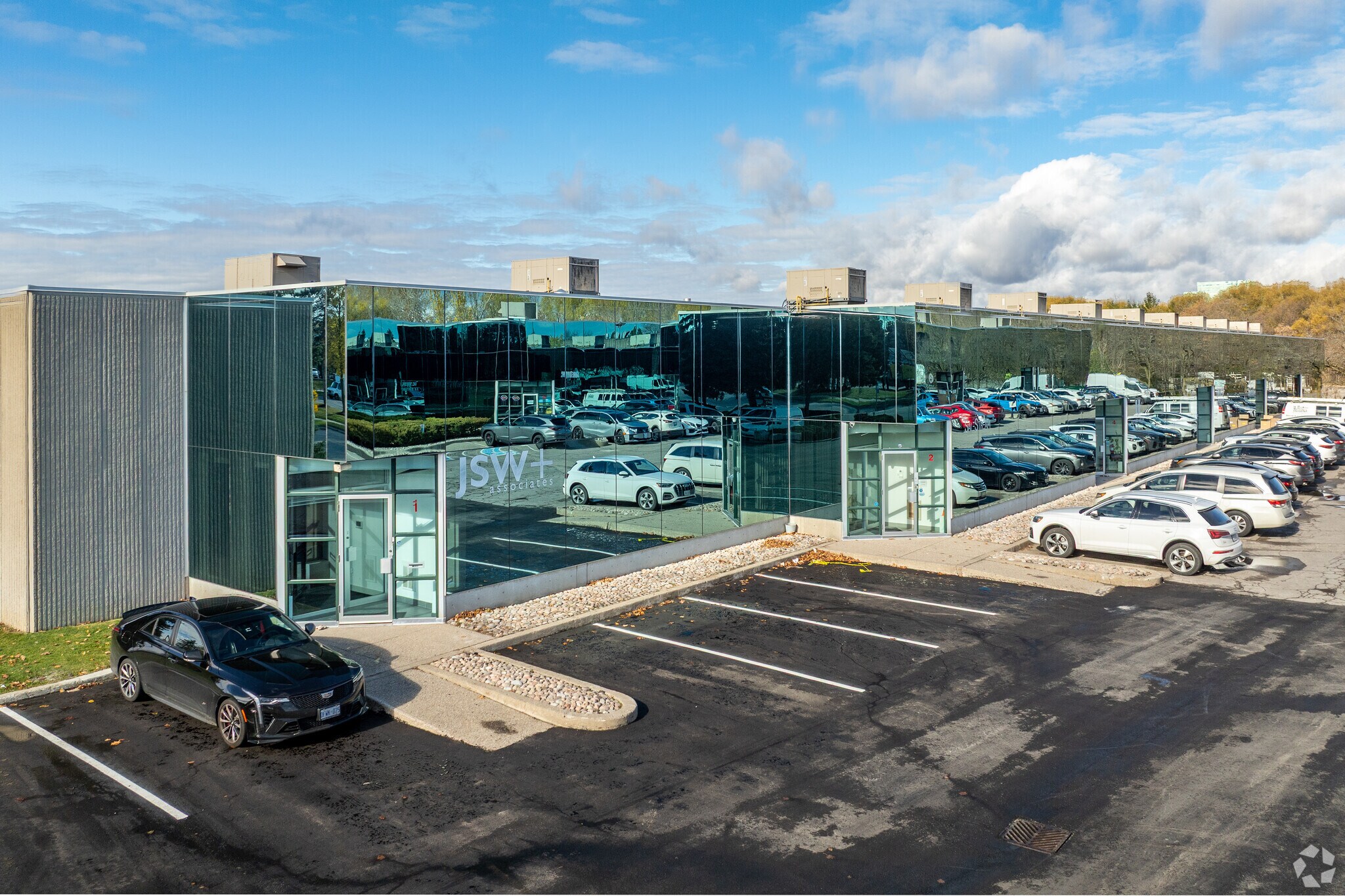 44A E Beaver Creek Rd, Richmond Hill, ON for Rent