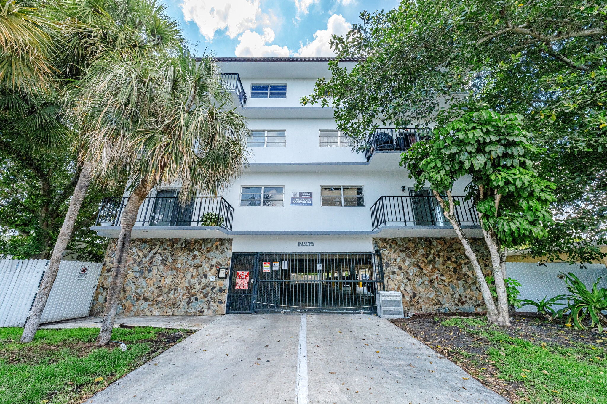 12215 W Dixie Hwy, North Miami, FL for Sale