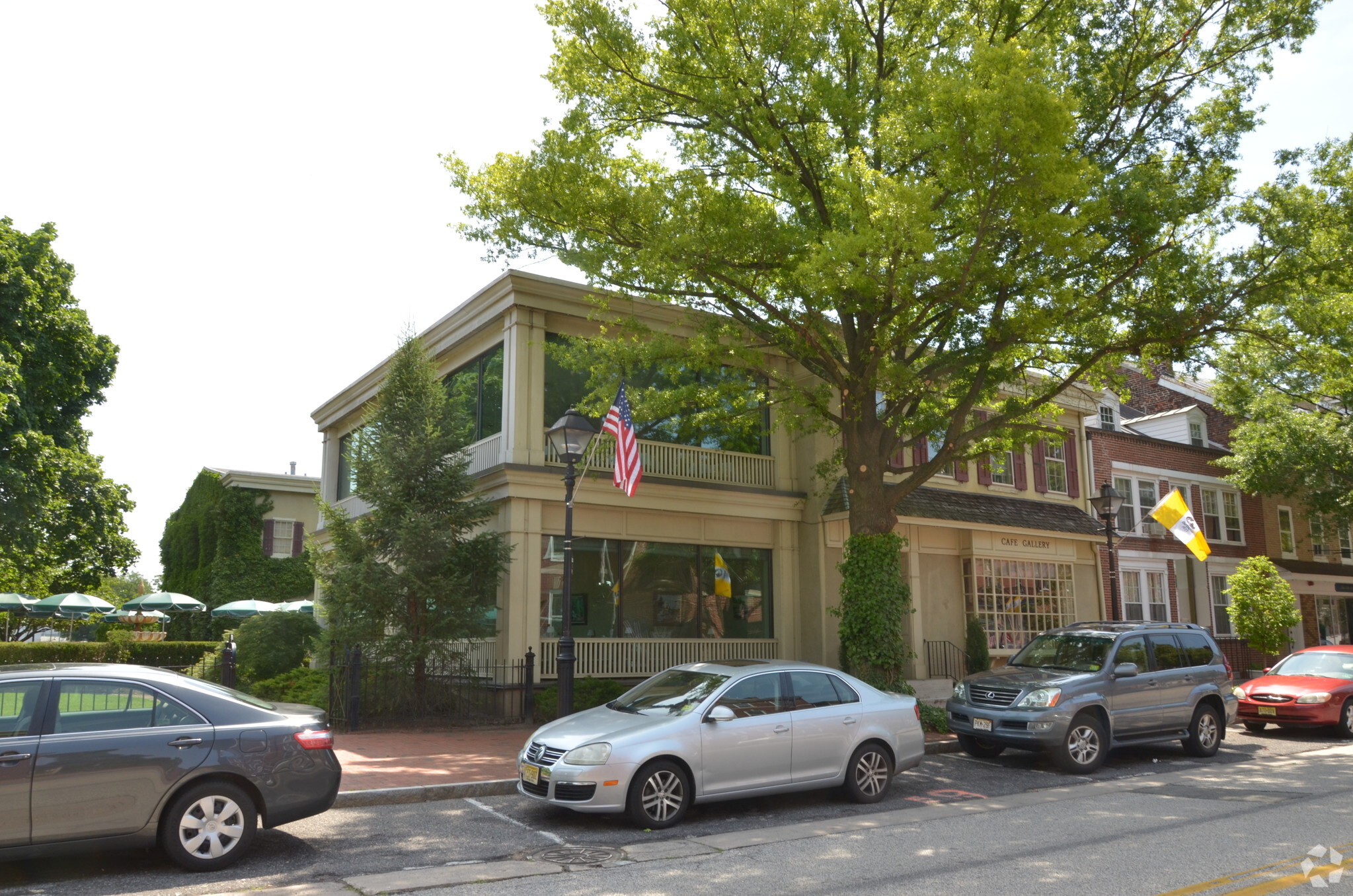 219 High St, Burlington City, NJ for Sale