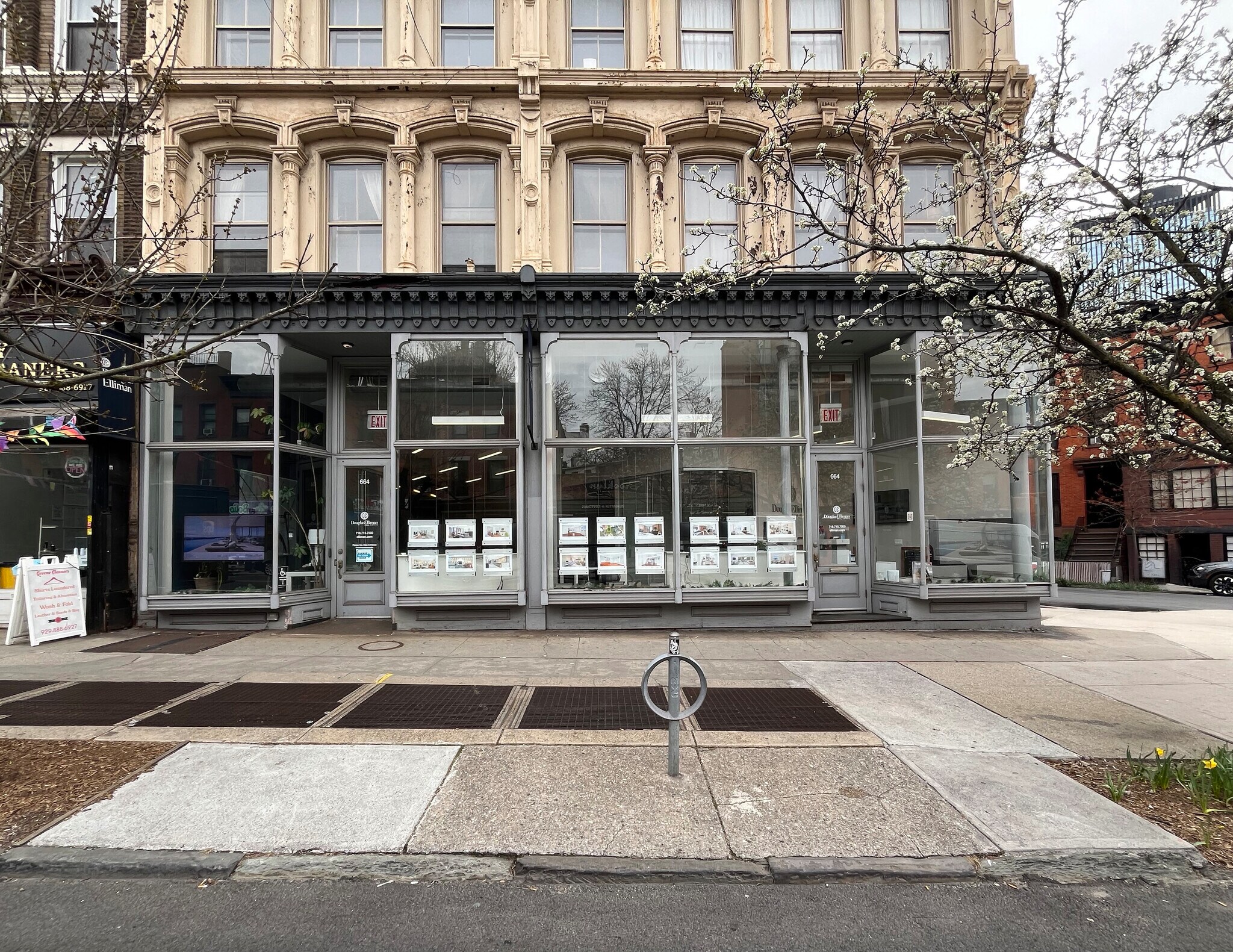 664 Fulton St, Brooklyn, NY for Rent