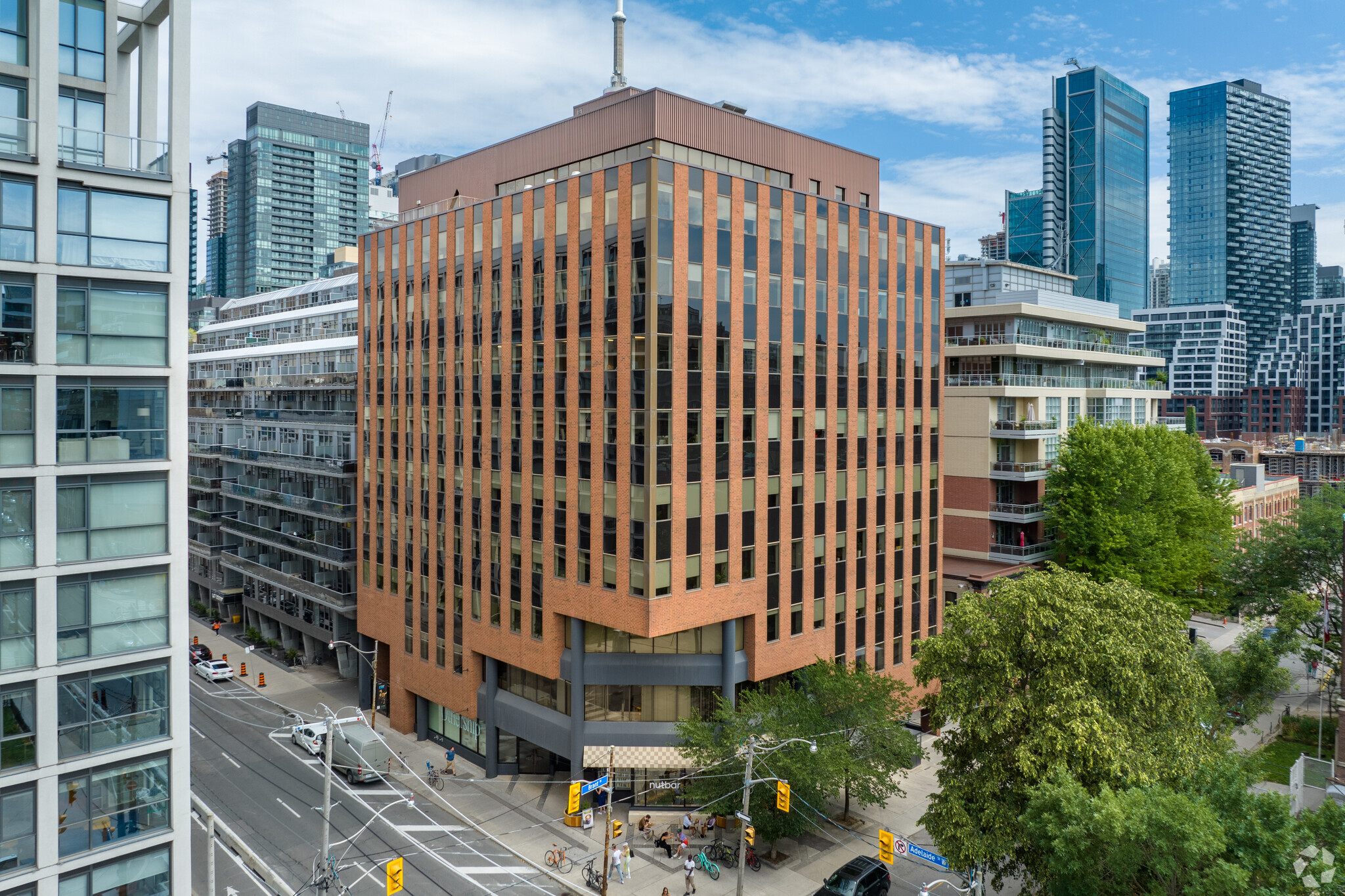 425 Adelaide St W, Toronto, ON for Rent