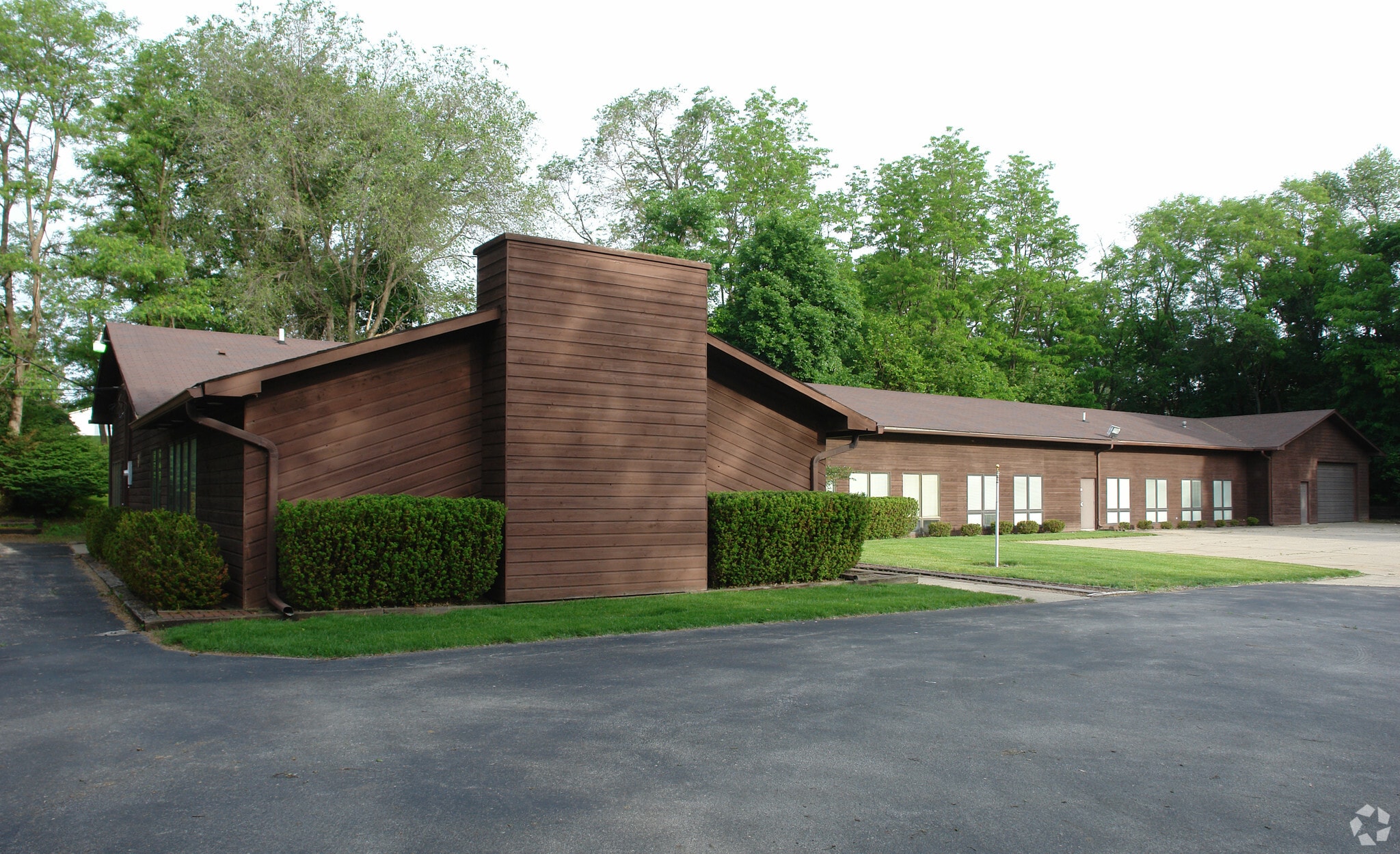 1801 Fuller Rd, West Des Moines, IA for Sale