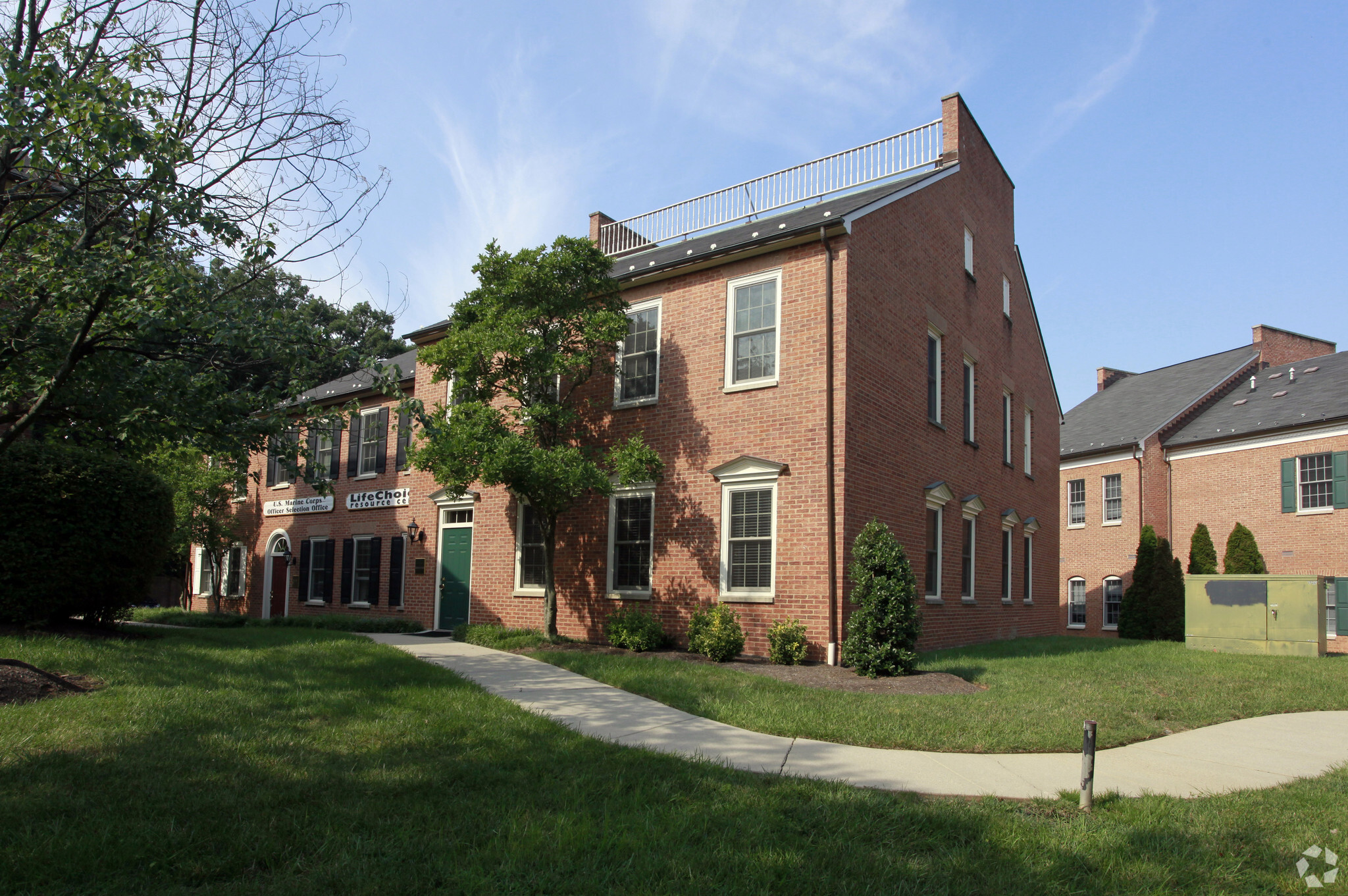 10521-10523 Braddock Rd, Fairfax, VA for Sale