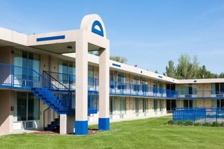 Macomb, IL Hospitality - 1400 N Lafayette St