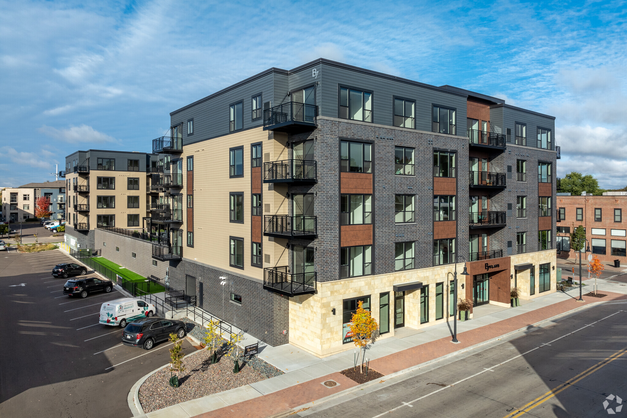 214 N Barstow St, Eau Claire, WI for Rent