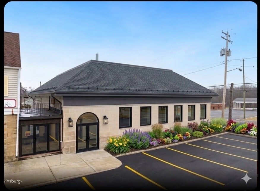 9777 Ravenna Rd, Twinsburg, OH for Rent