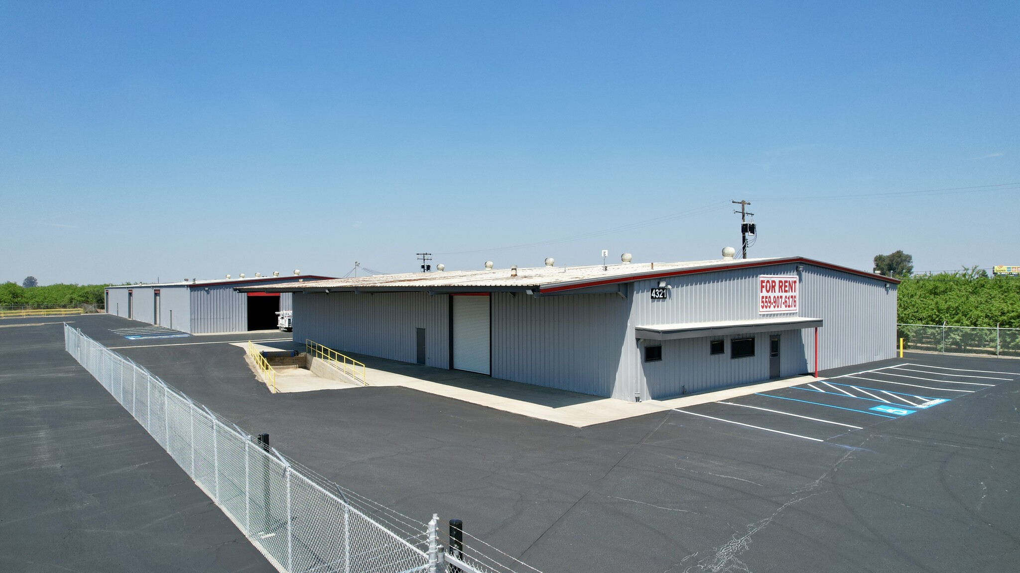 4321 S Chestnut Ave, Fresno, CA for Rent