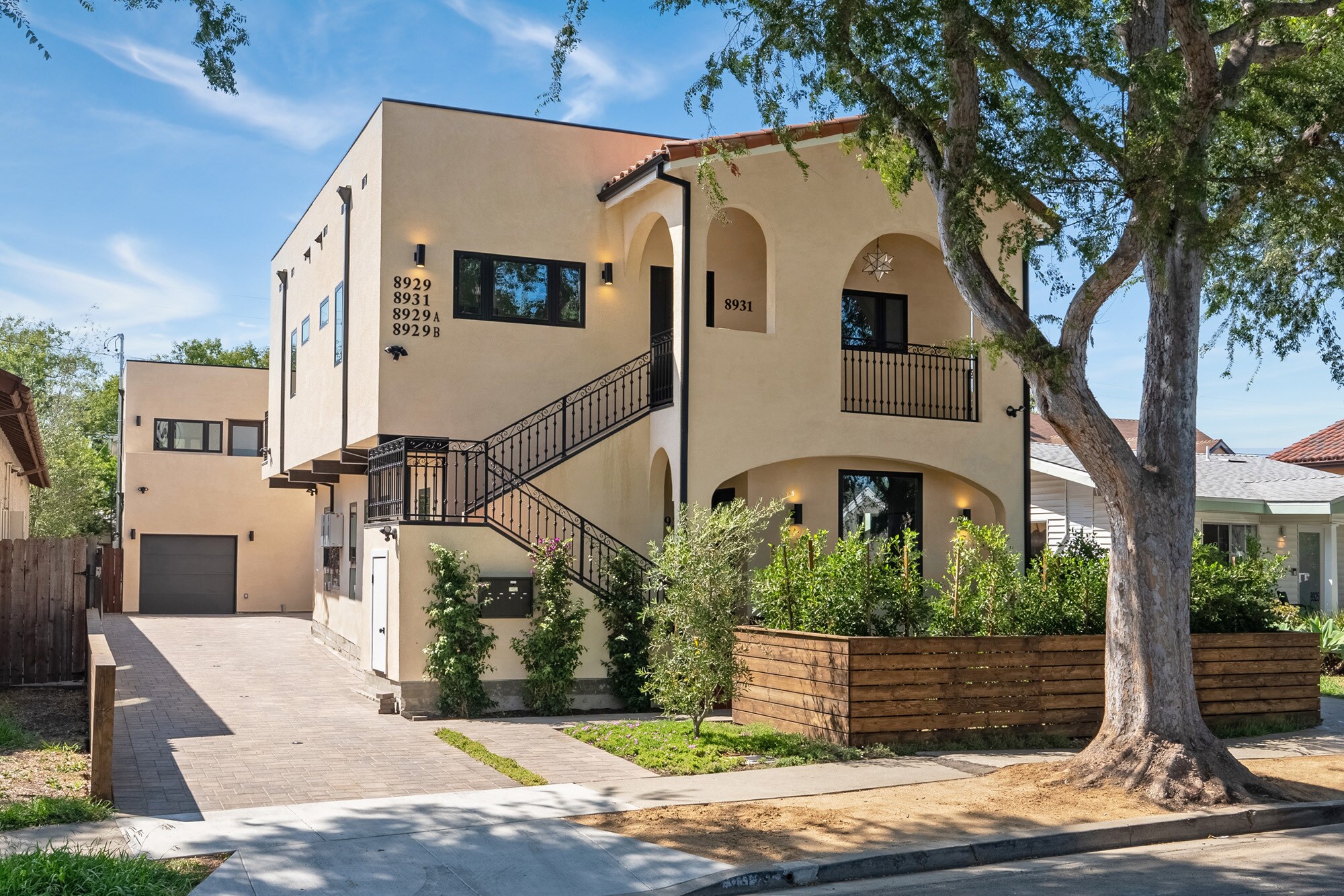 8929 Hubbard St, Culver City, CA for Sale