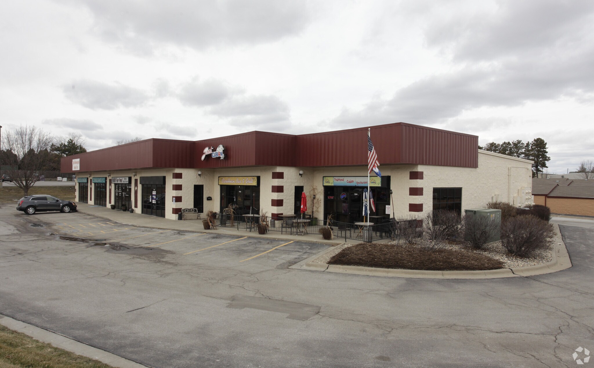 7910-7960 Harrison St, Ralston, NE for Rent