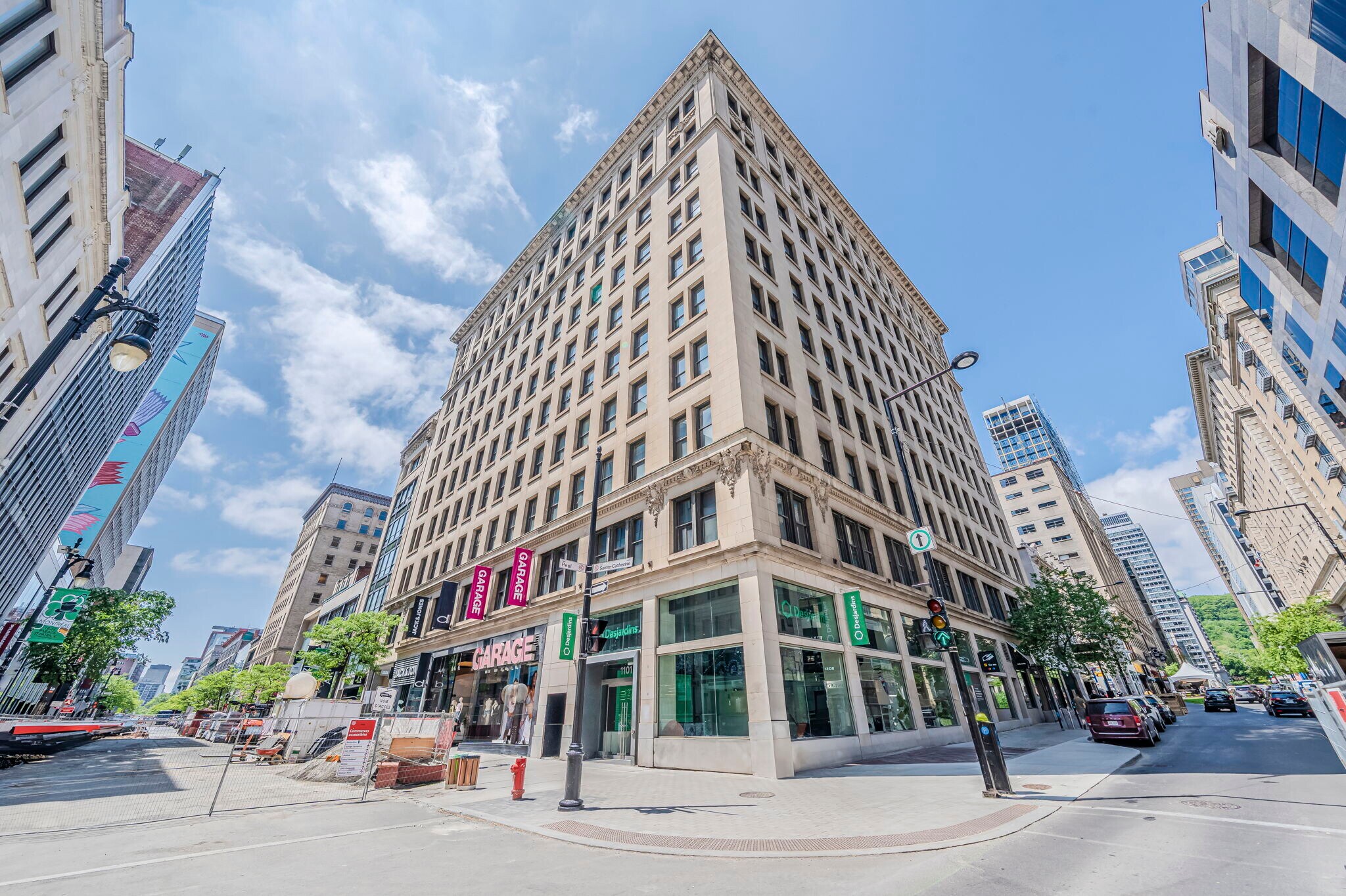 1101-1117 Rue Sainte-Catherine O, Montréal, QC for Rent