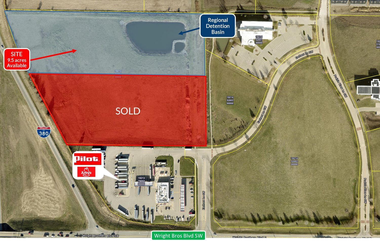 8720 Stacey Ln, Cedar Rapids, IA for Sale