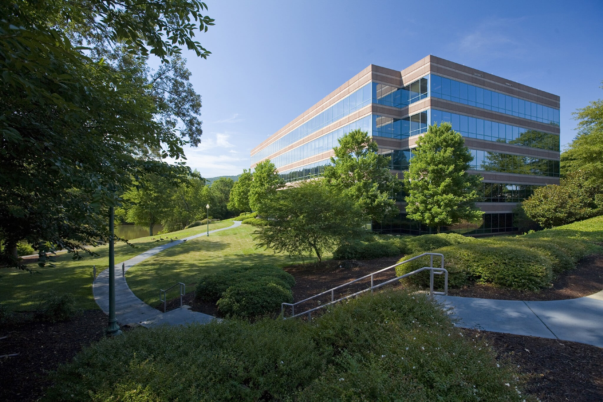 1701 Barrett Lakes Blvd, Kennesaw, GA for Rent