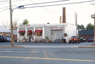 West Hartford, CT Retail - 1049 New Britain Ave