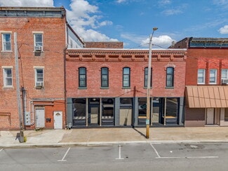 Du Quoin, IL Retail - 6 S Division St