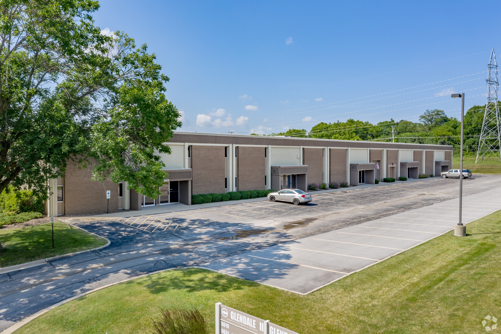 6575-6637 N Sidney Pl, Glendale, WI for Rent