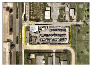 May Ave 2nd St SE/Corner