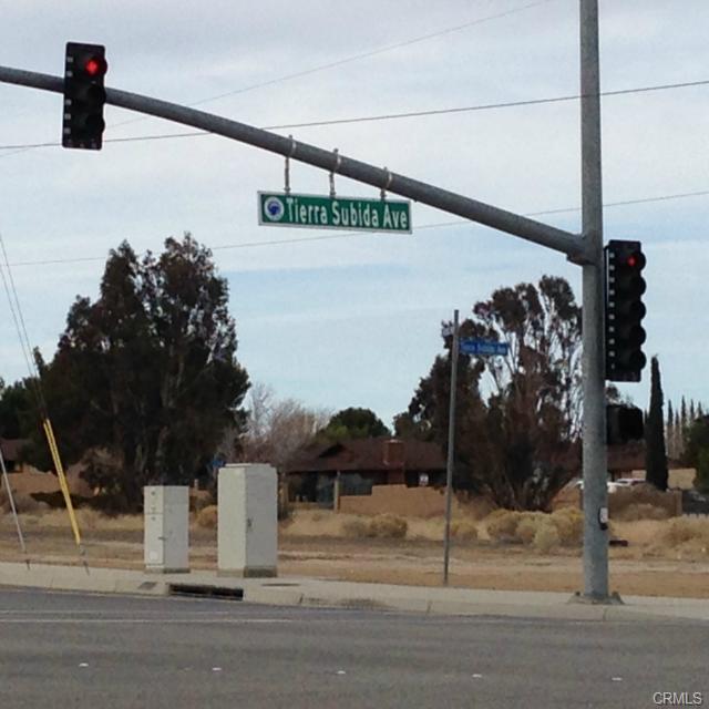 Tierra Subida Ave, Palmdale, CA for Sale