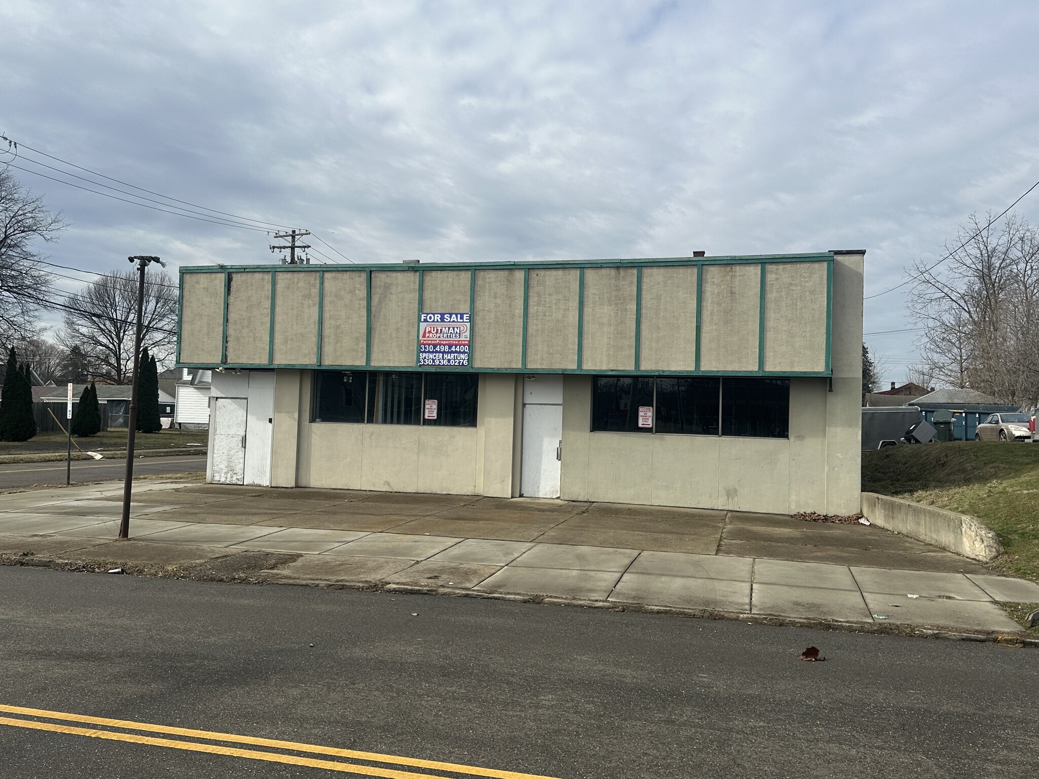 401-403 Clarendon Ave NW, Canton, OH for Sale