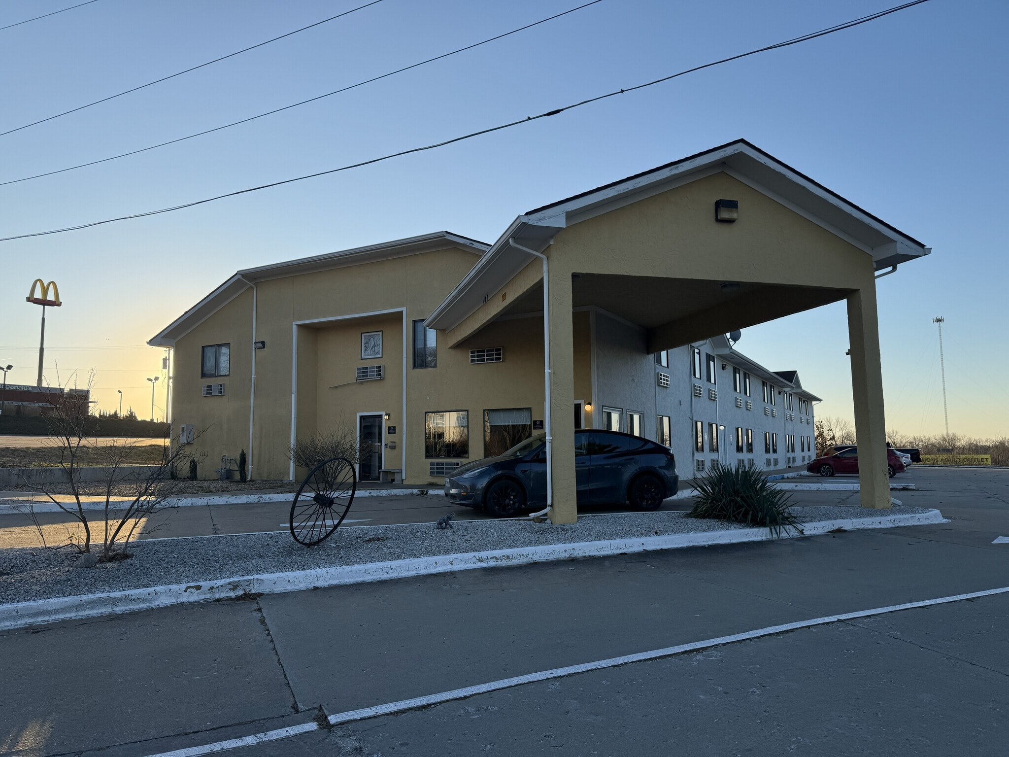 420 Americana Rd, Boonville, MO for Sale