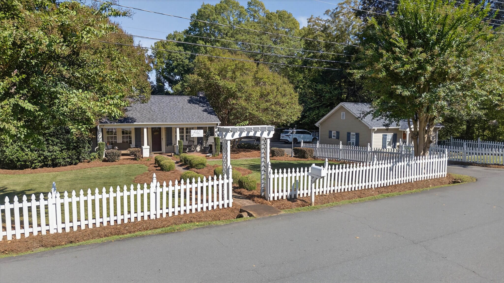 19428 Zion Ave, Cornelius, NC for Sale