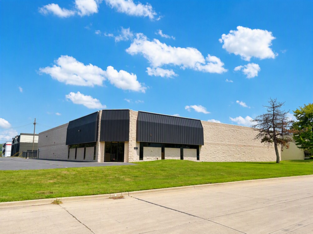 12021 Universal Dr, Taylor, MI for Sale