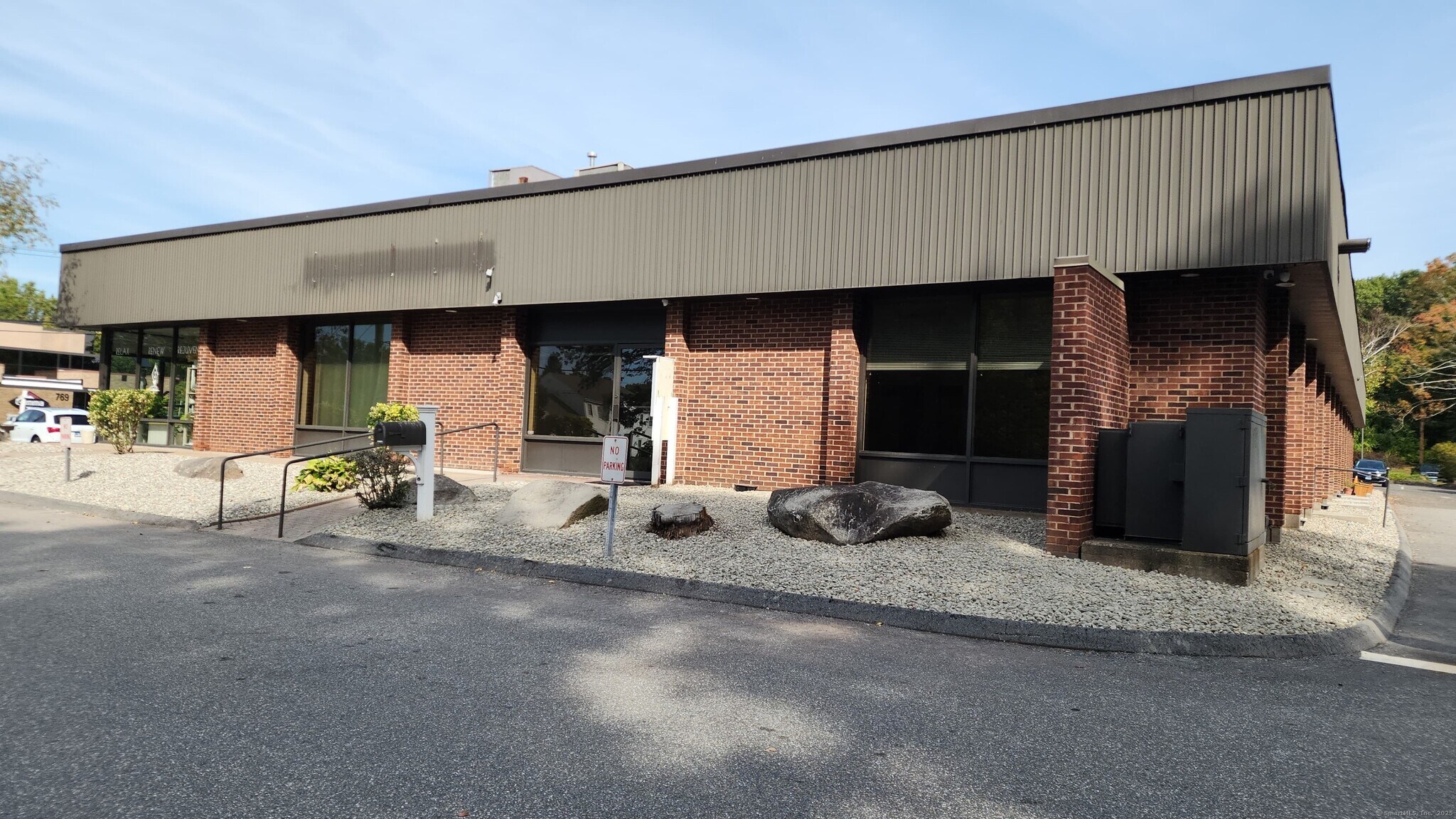 730 Hebron Ave, Glastonbury, CT for Rent