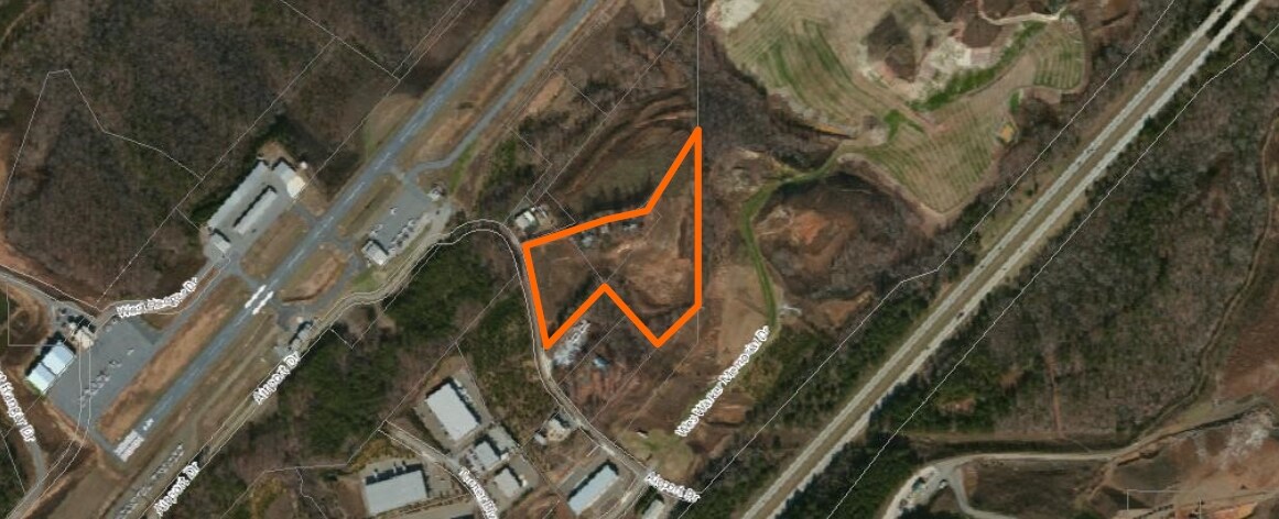 2672 Airport Dr, Ball Ground, GA for Sale