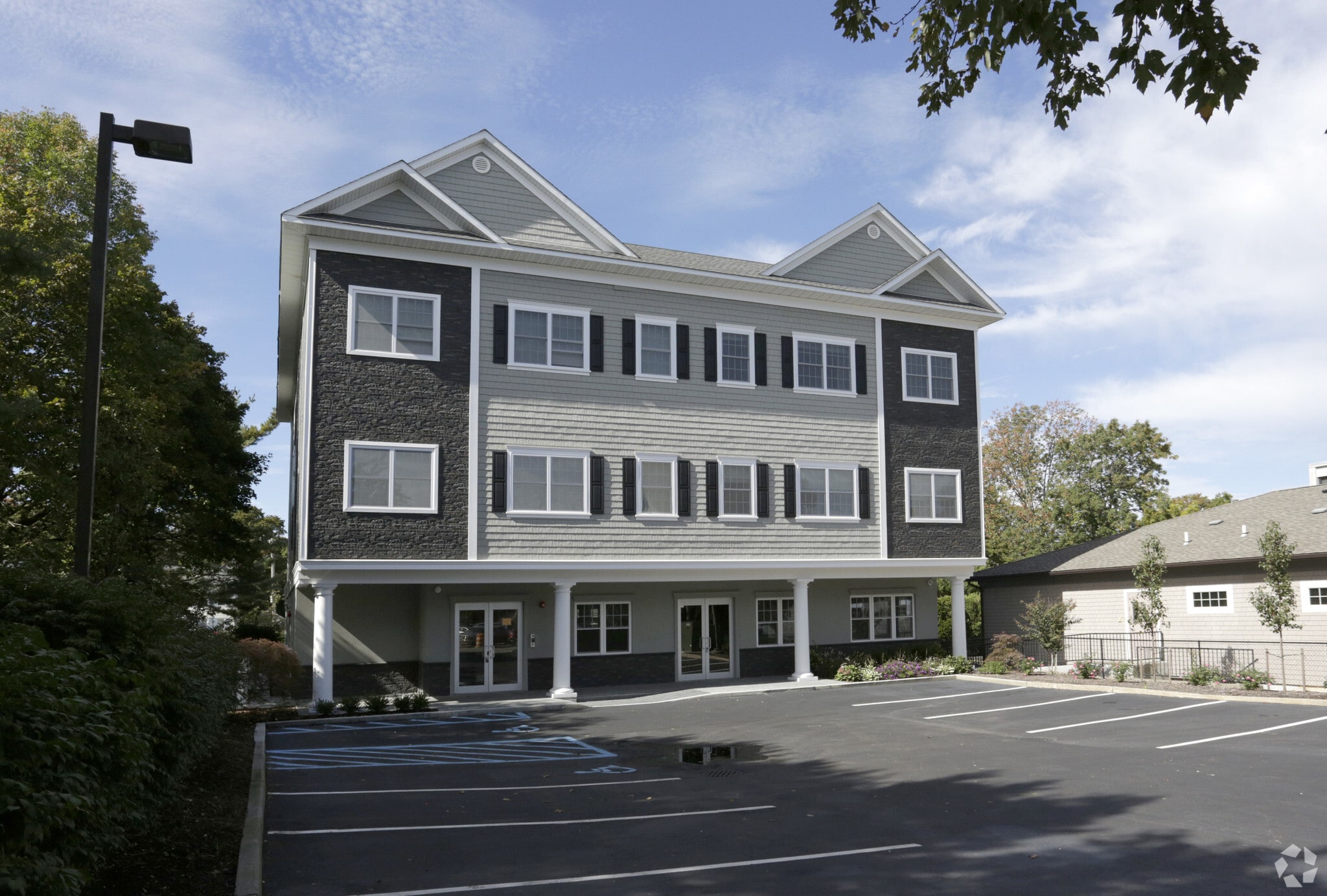 41 Green St, Huntington, NY for Rent