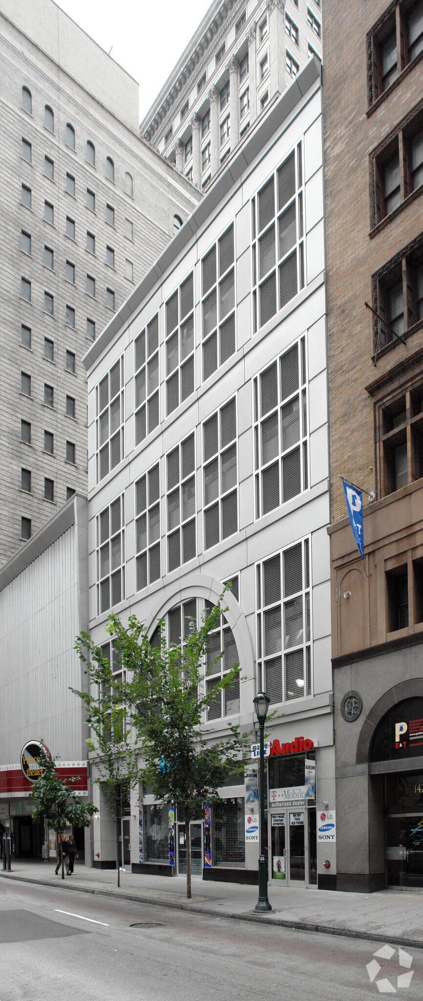 1416-1418 Chestnut St, Philadelphia, PA for Rent