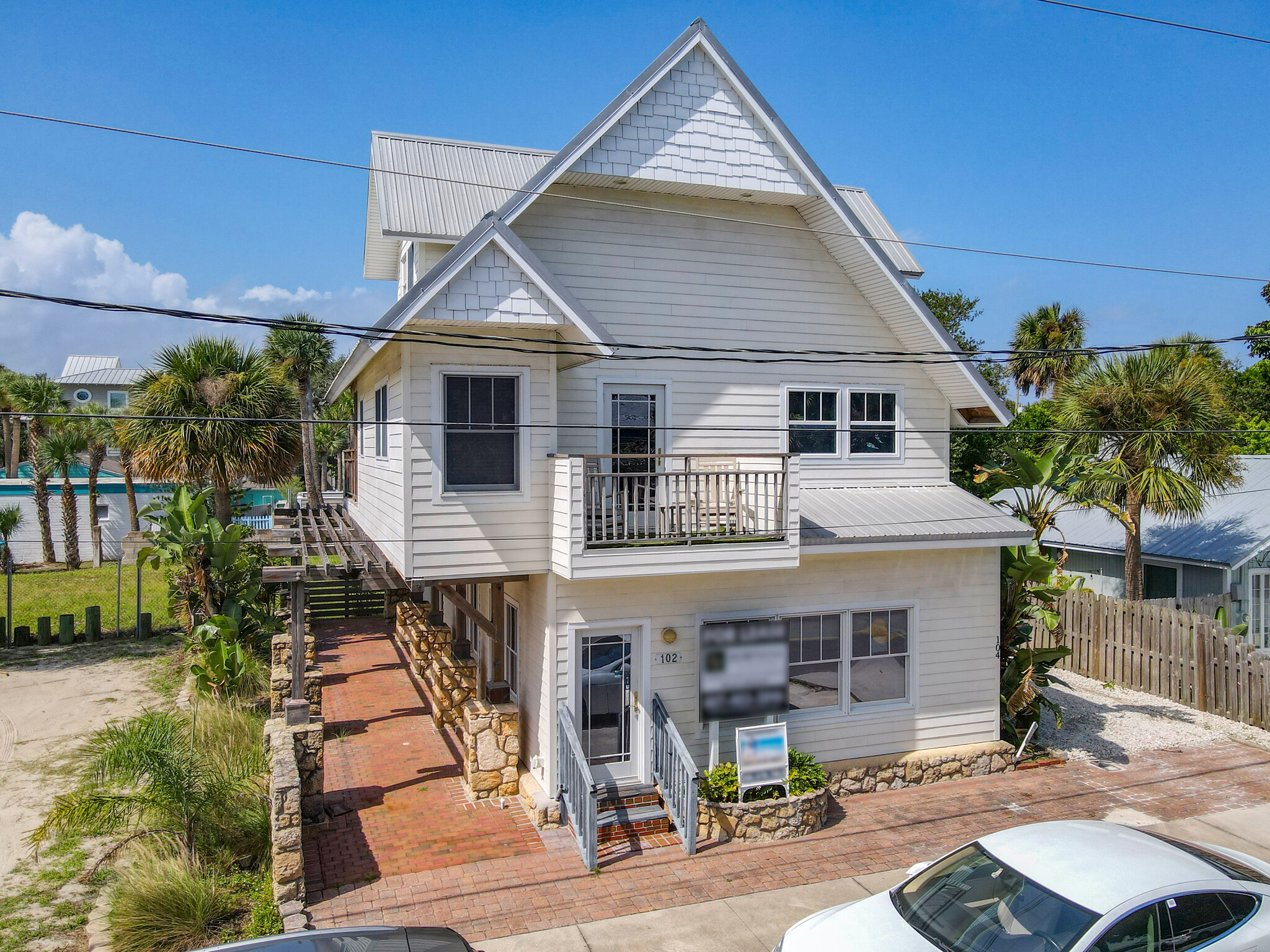 102 N Pine St, New Smyrna Beach, FL for Rent