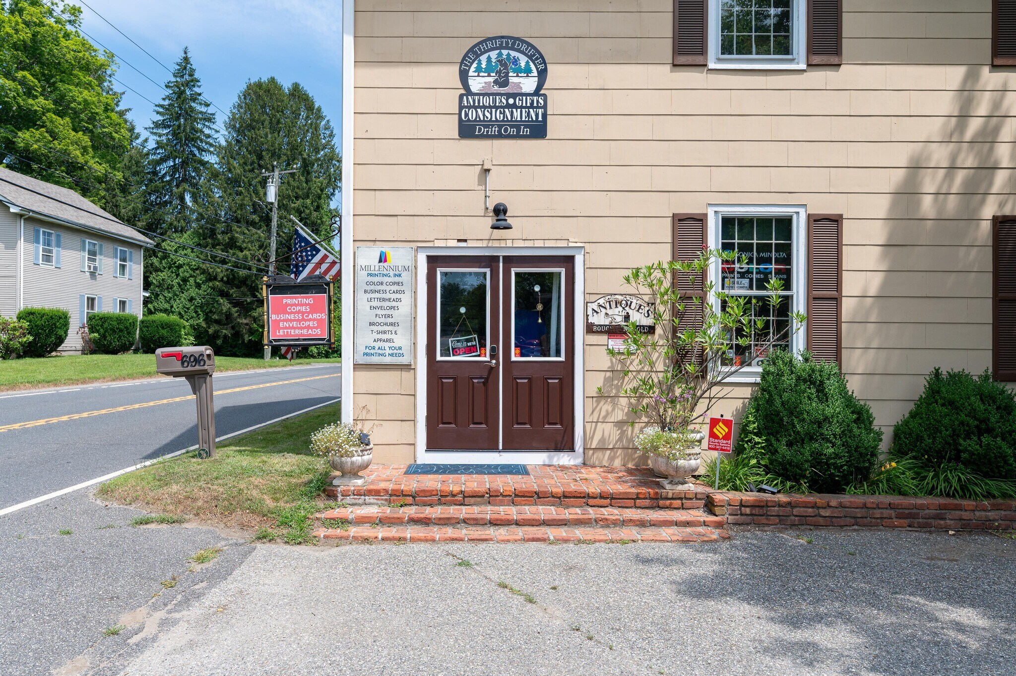 696 Kent Rd, Gaylordsville, CT for Sale