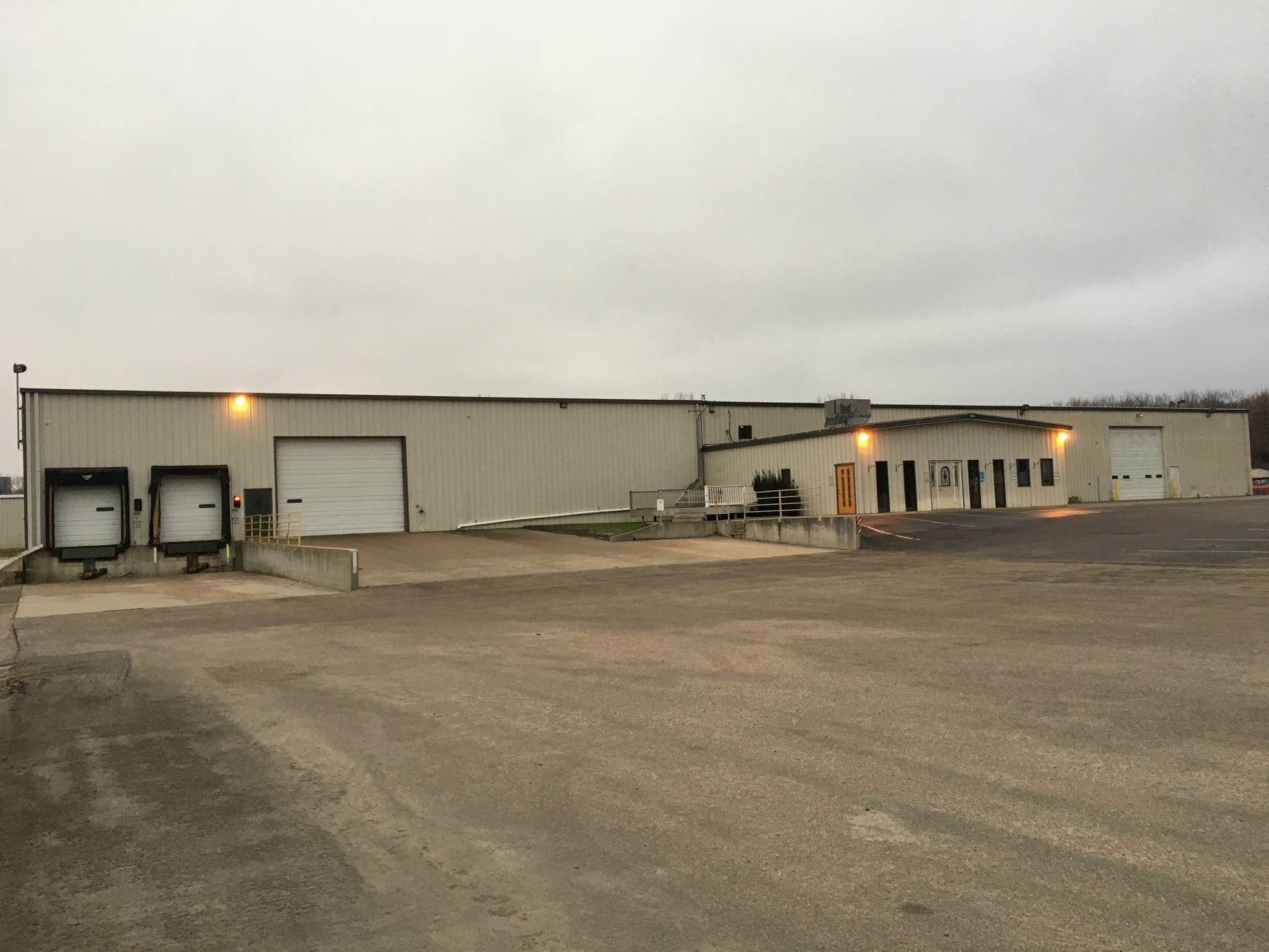 810 N Front St, New Ulm, MN for Rent