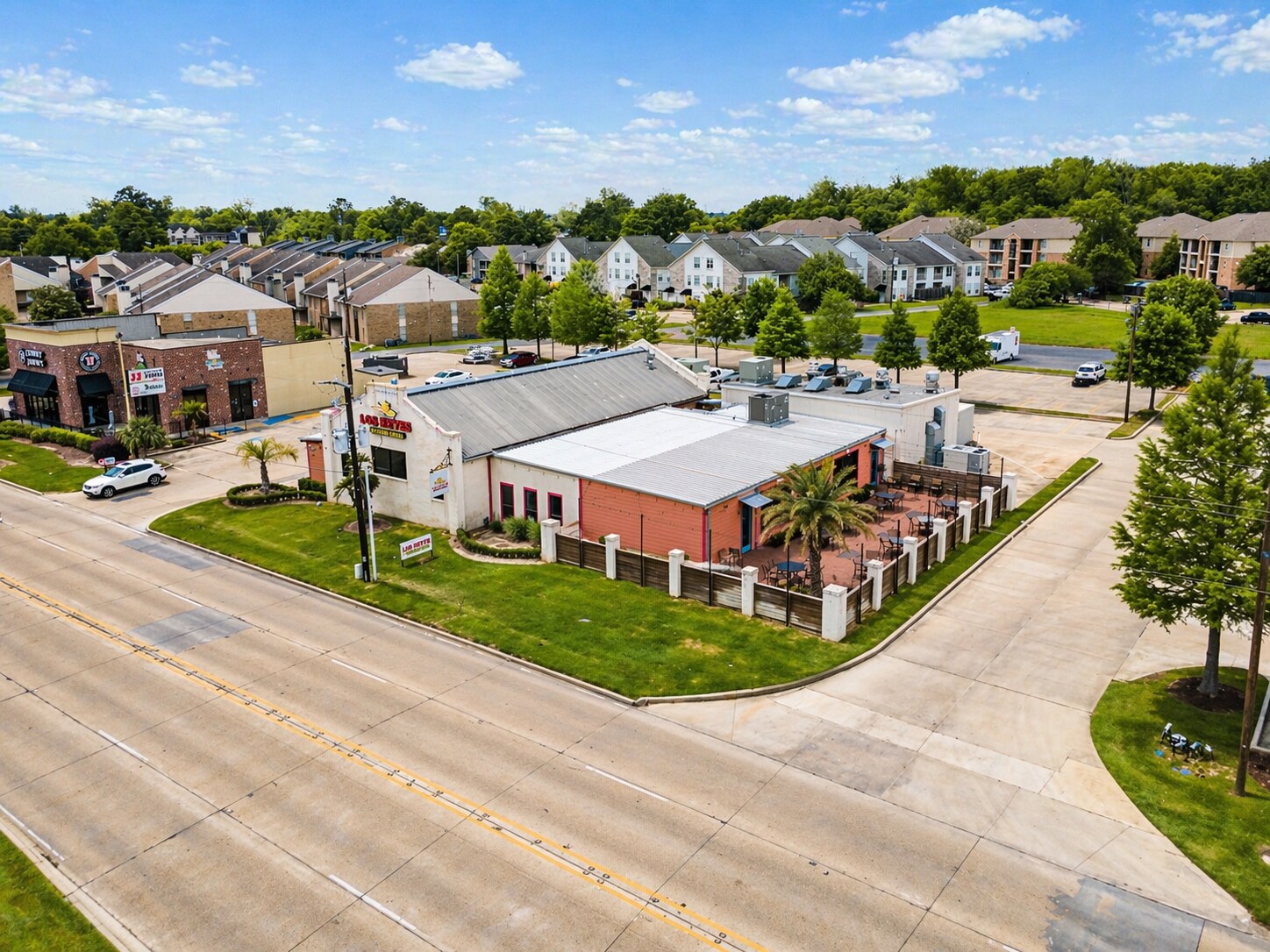 1072 W Lee Dr, Baton Rouge, LA for Rent