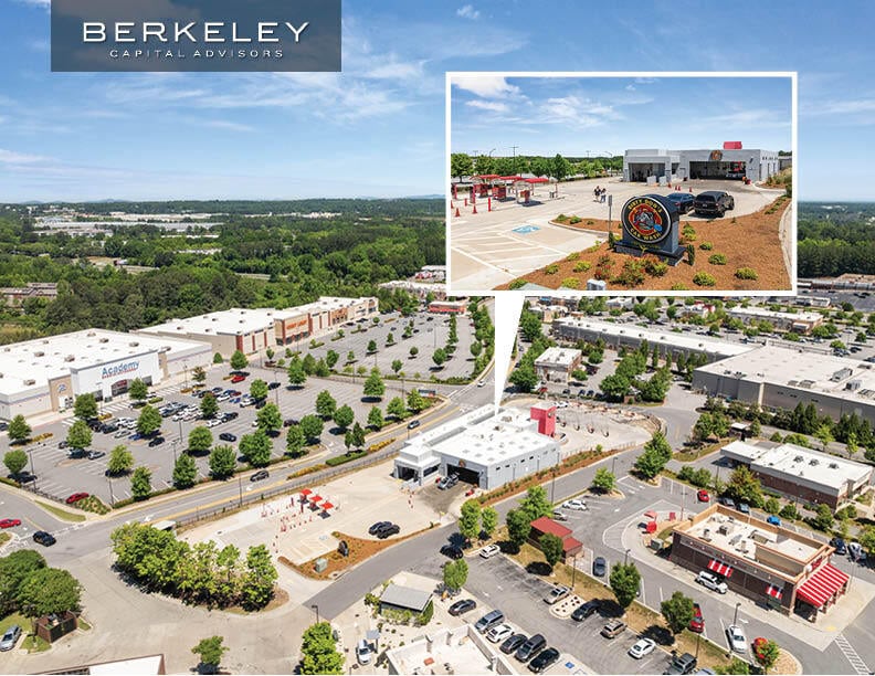 1585 Crater Lake Dr, Kennesaw, GA for Sale
