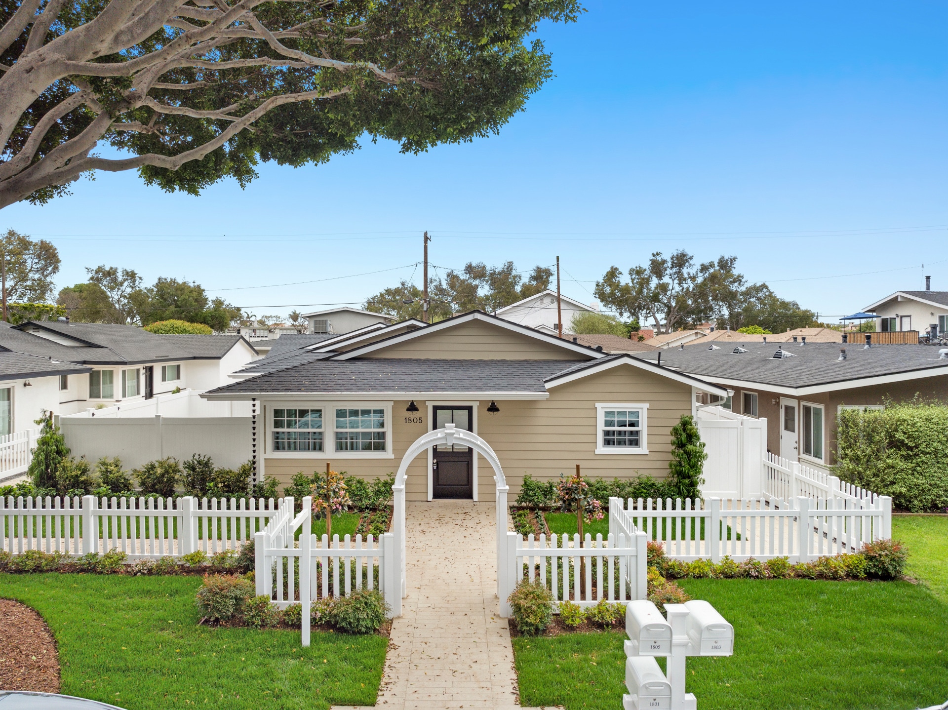 1805 Clay St, Newport Beach, CA for Sale