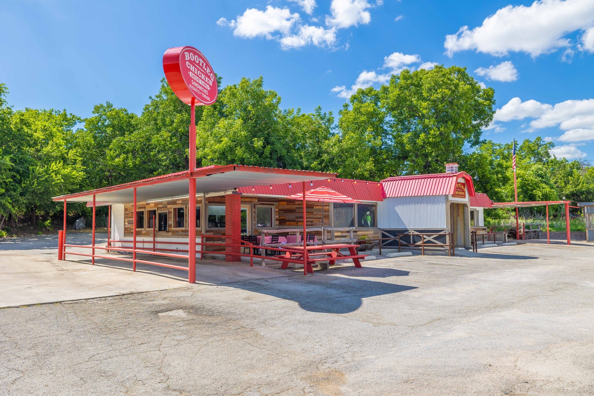 707 N Commercial Dr, Goldthwaite, TX for Sale