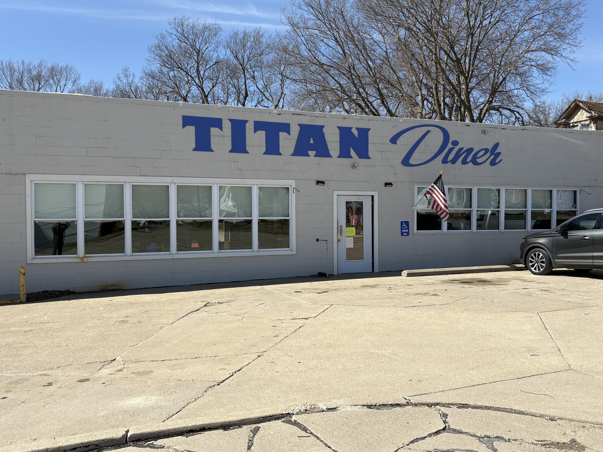 833 Nemaha St, Humboldt, NE for Sale