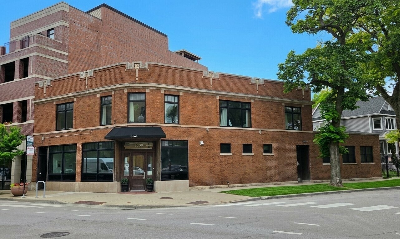 3832 N Lincoln Ave, Chicago, IL for Sale