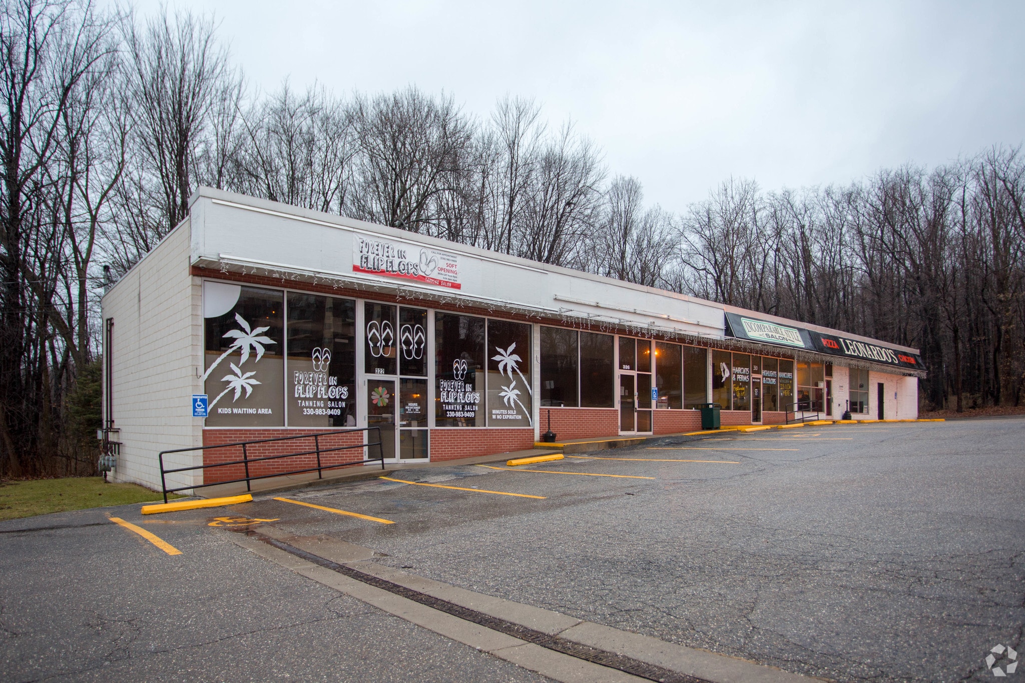 322-332 Darrow Rd, Akron, OH for Rent
